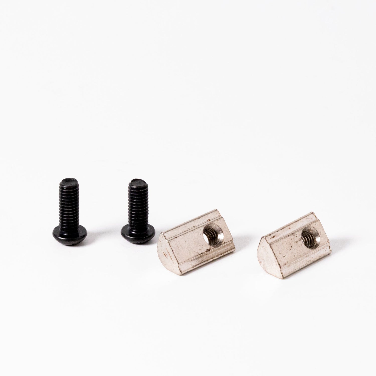 SimSportGadget Bolts and T-Nuts Hardware Kit – mounting hardware for aluminum profile simulator rigs