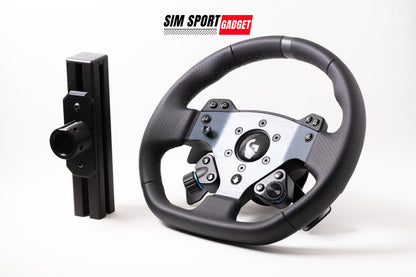 Logitech G923 steering wheel with gear shift on a white background, featuring 'Sim Sport Gadget' branding.