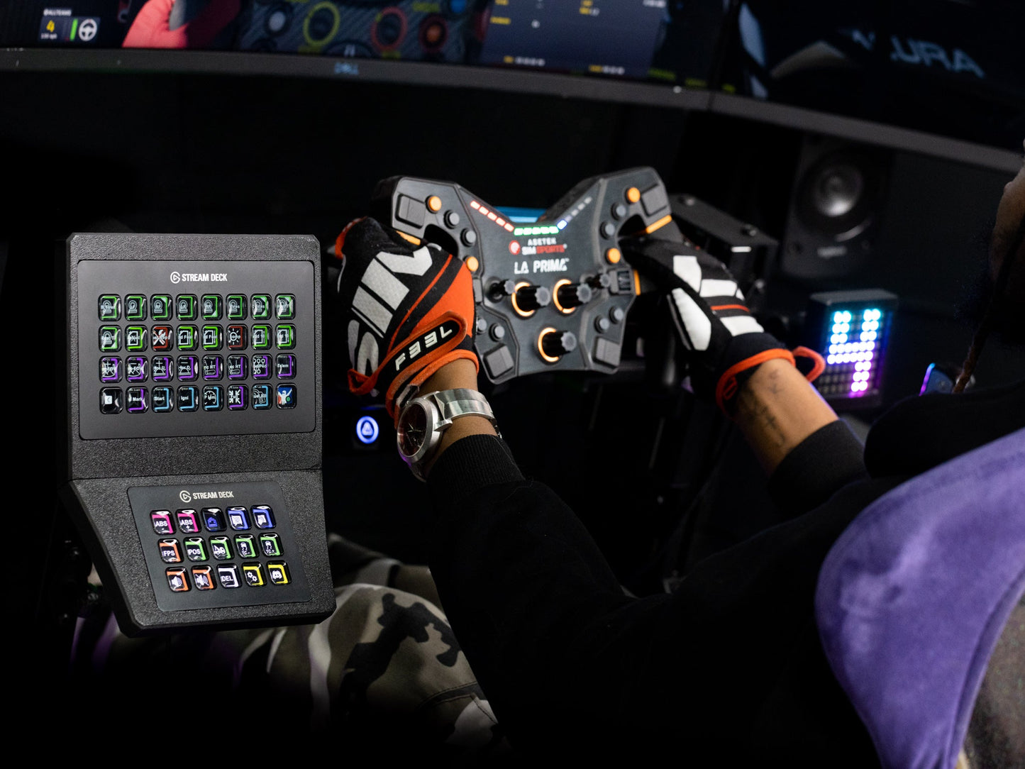 Stream Deck Combo Console Mount – reversible enclosure orientation for sim racing